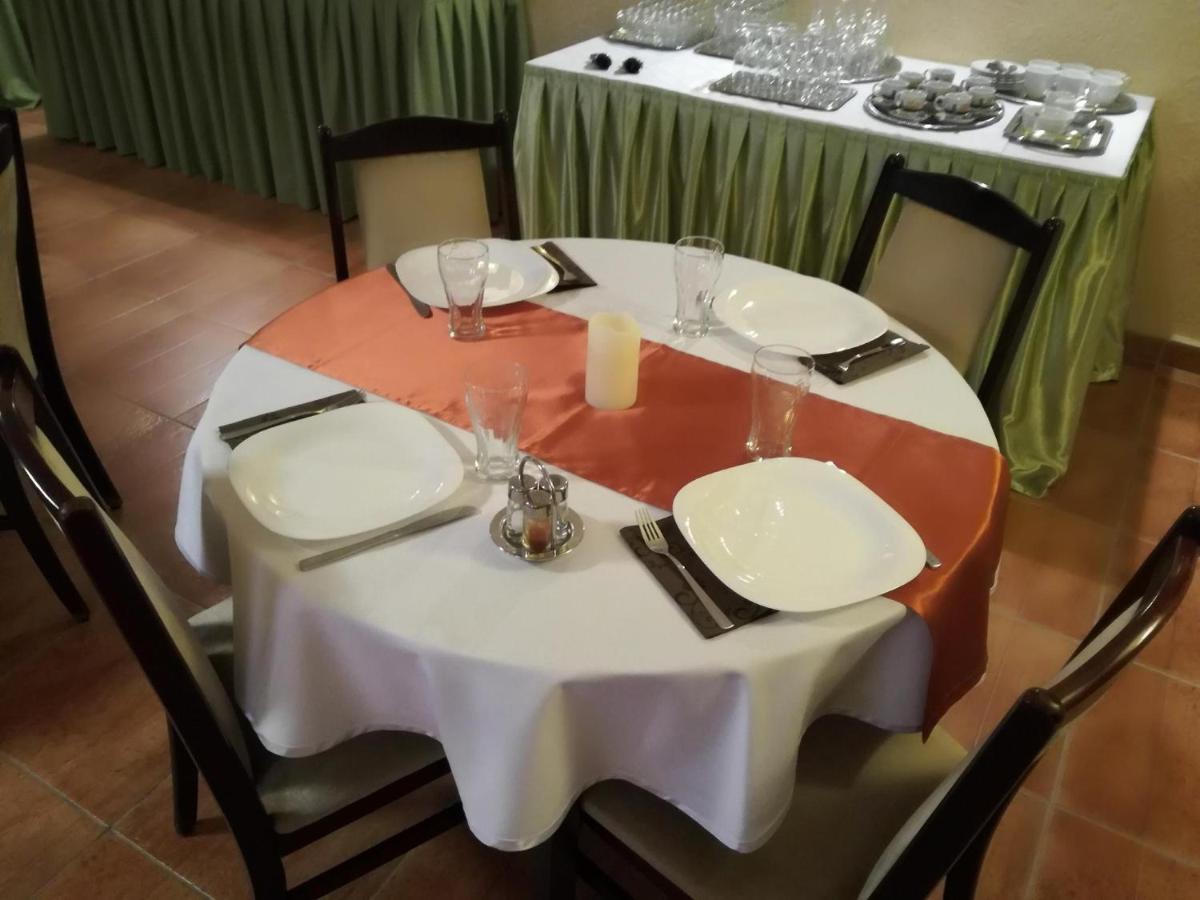 Szilvia Panzio Gyomaendrod Bed & Breakfast Luaran gambar