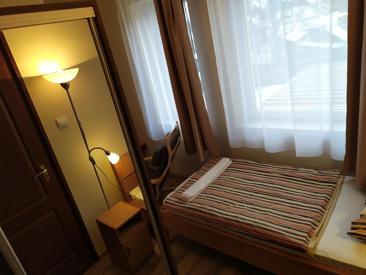 Szilvia Panzio Gyomaendrod Bed & Breakfast Luaran gambar