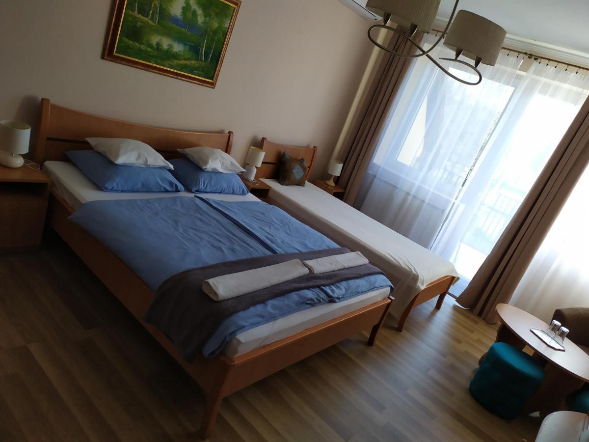 Szilvia Panzio Gyomaendrod Bed & Breakfast Luaran gambar