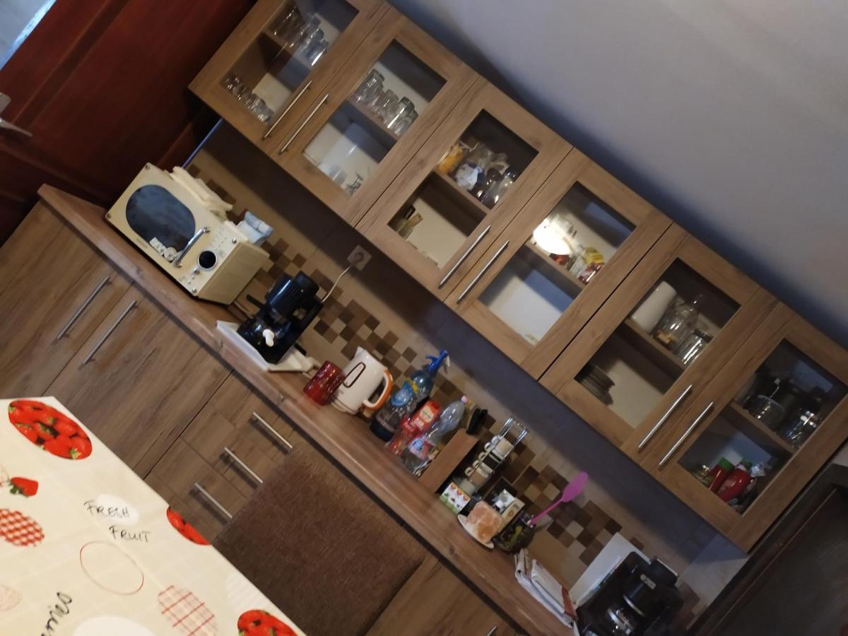 Szilvia Panzio Gyomaendrod Bed & Breakfast Luaran gambar