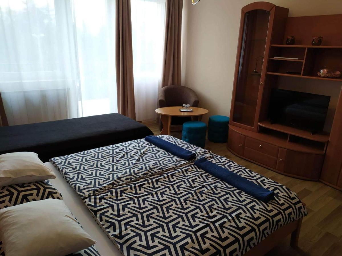 Szilvia Panzio Gyomaendrod Bed & Breakfast Luaran gambar