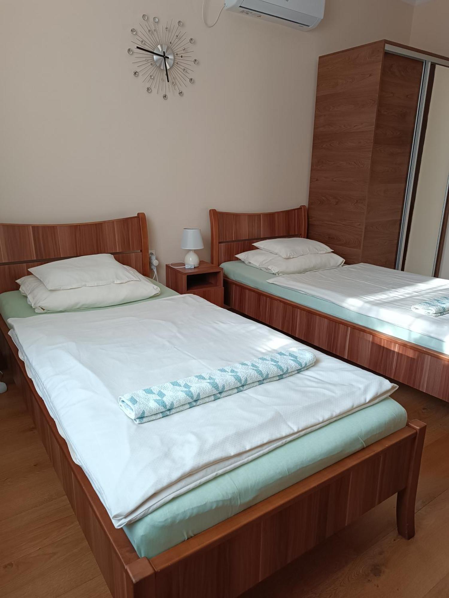 Szilvia Panzio Gyomaendrod Bed & Breakfast Luaran gambar