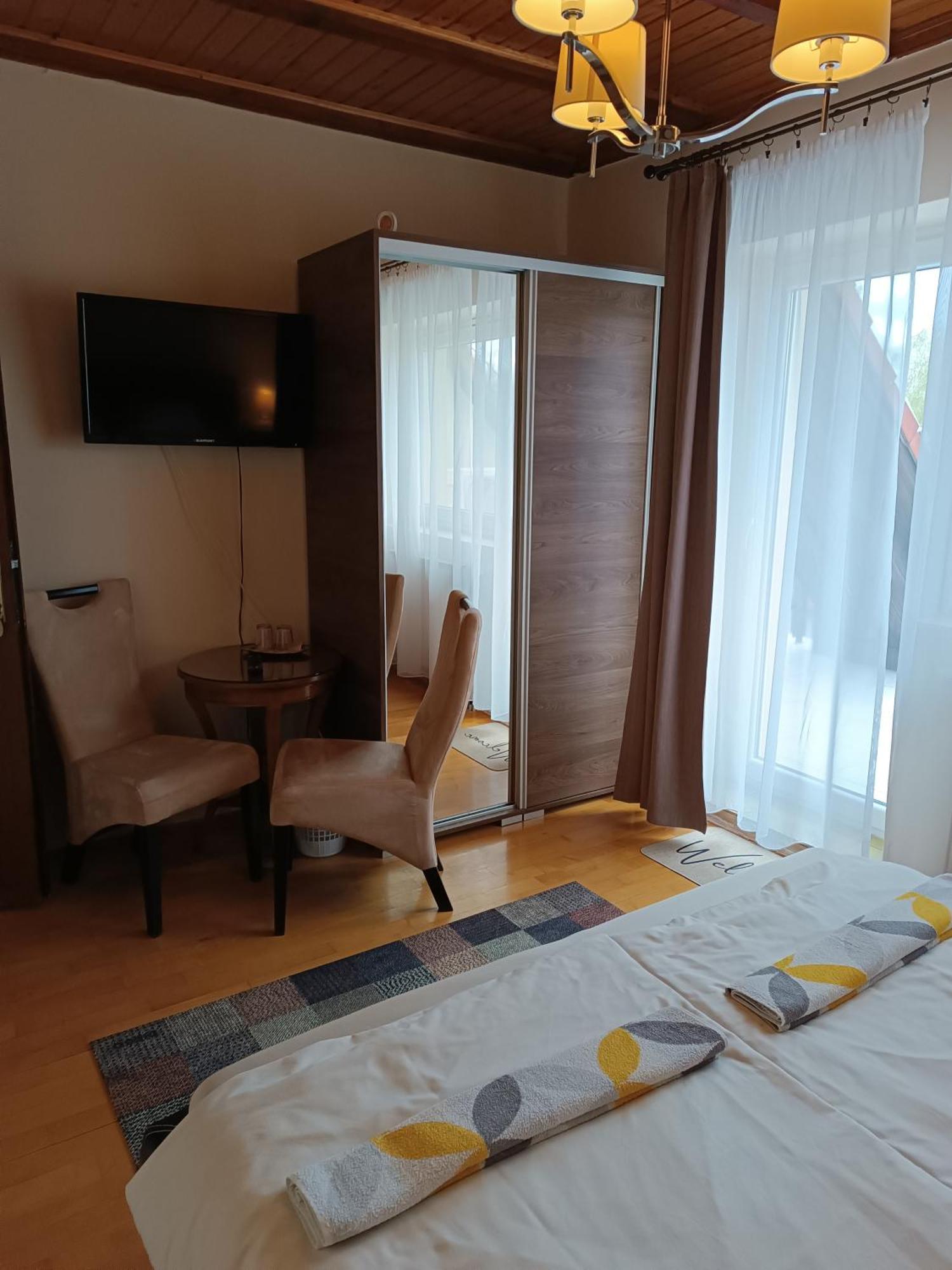 Szilvia Panzio Gyomaendrod Bed & Breakfast Luaran gambar